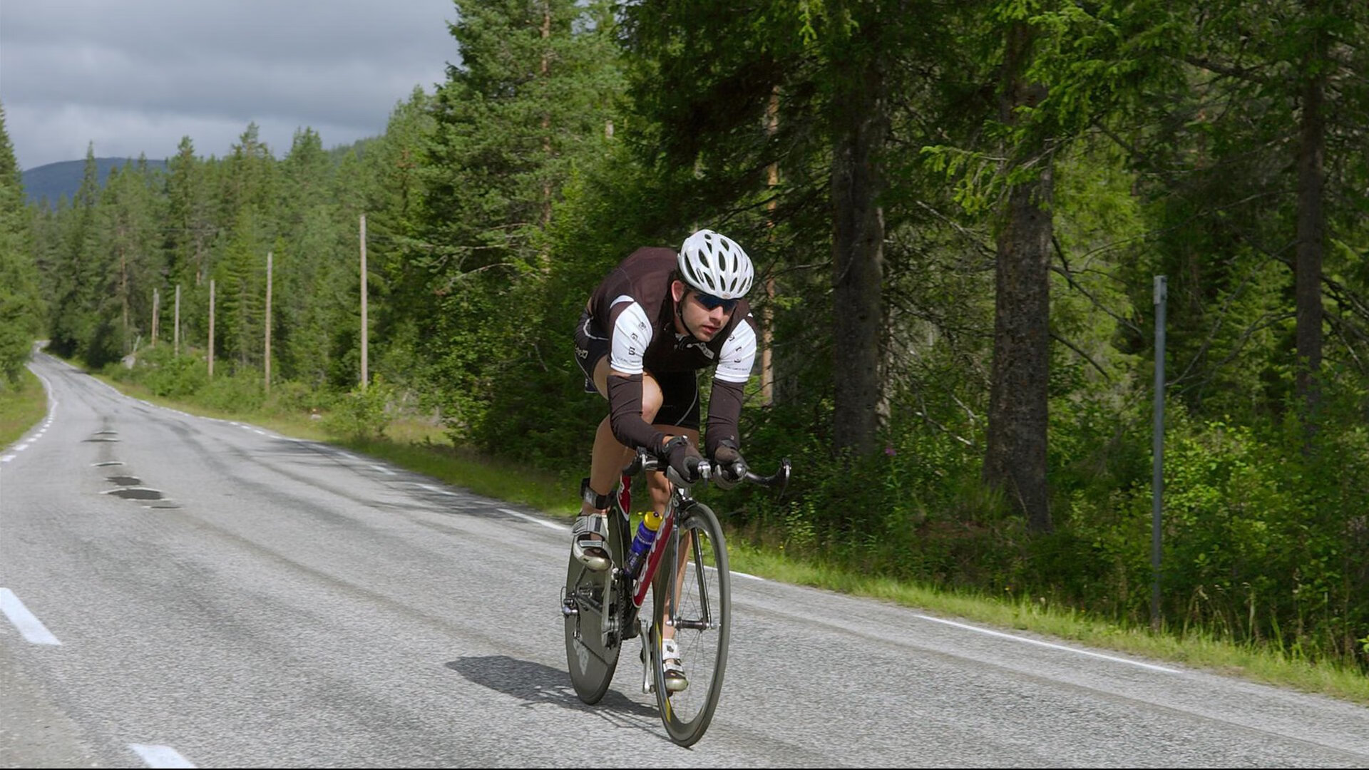 关键封盖：李磊封堵对手最后一投，守住胜利！